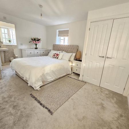 Bicester Kingsmere Accommodation With Ensuite Extérieur photo